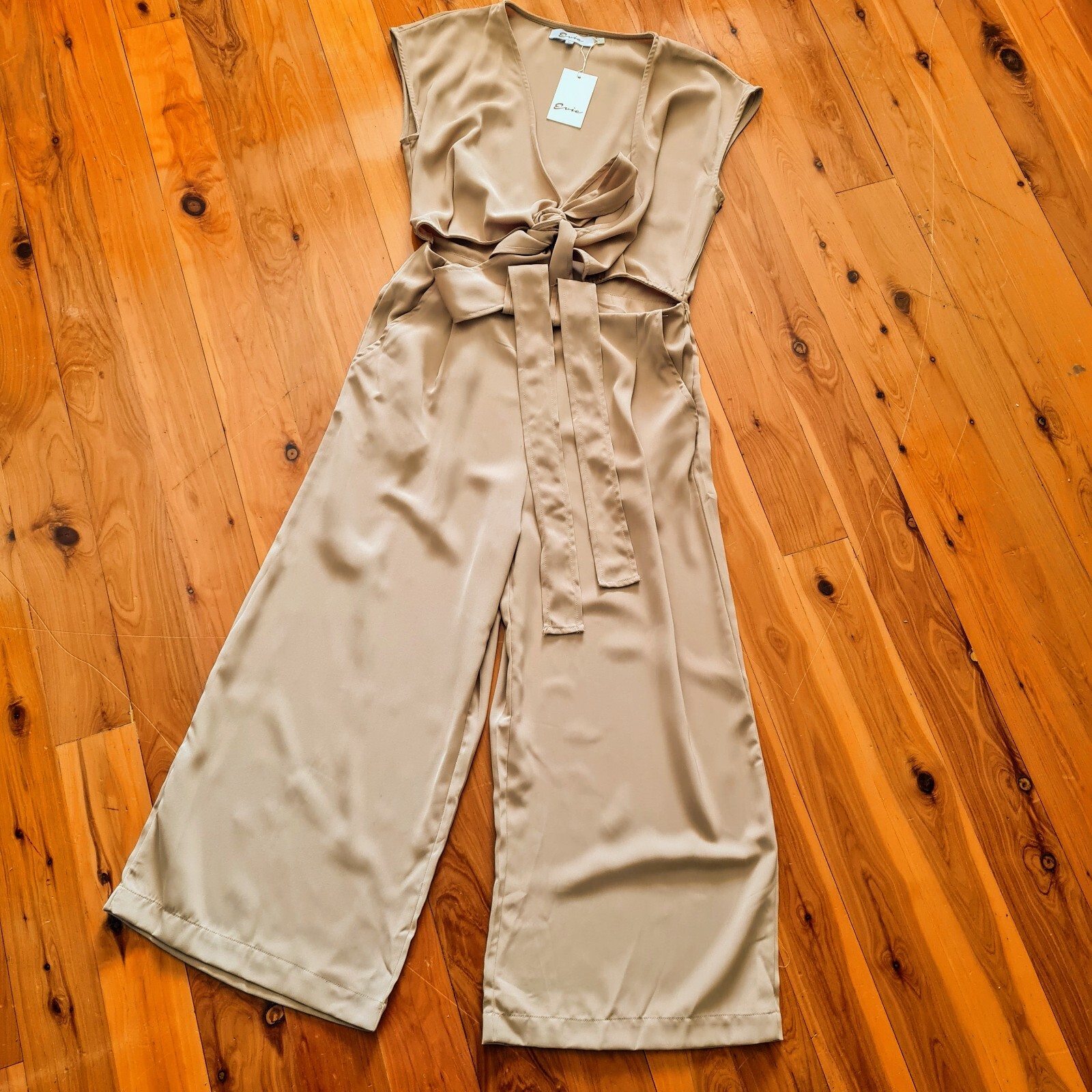 Women’s size 12 ‘EVIE’ Gorgeous nude tie front wide leg jumpsuit- BNWT