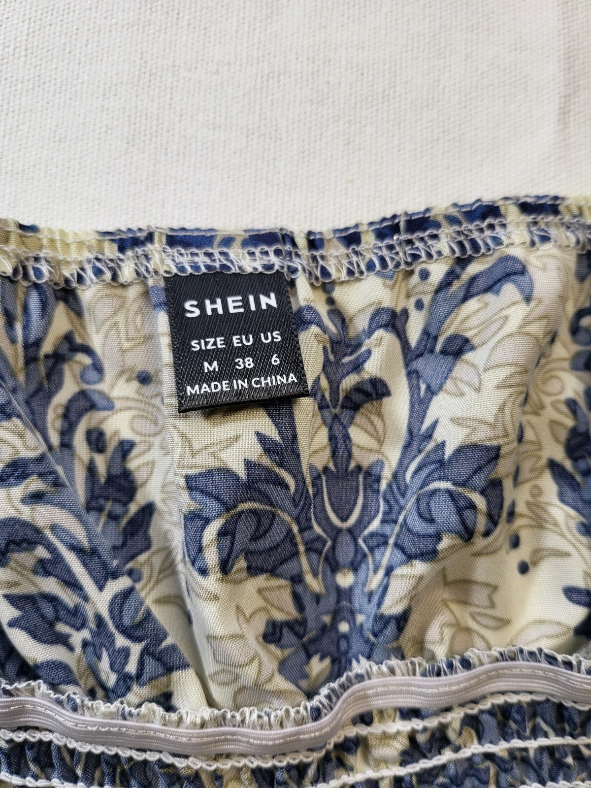 SHEIN Blue & White Damask Ruffle Strap Smocked Romper – Size M (US 6)