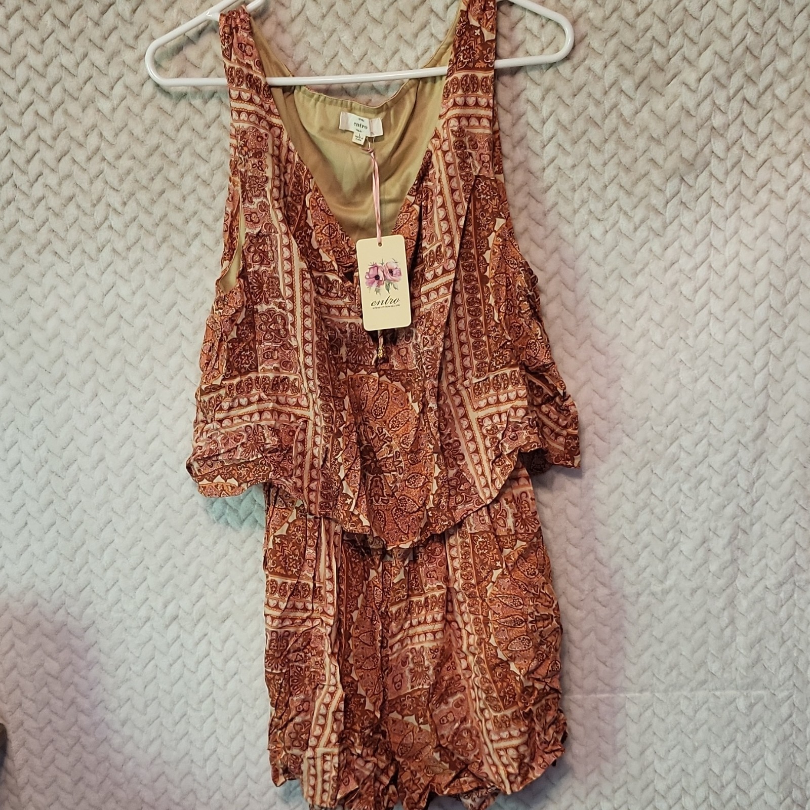 Entro L Brown/Cream Paisley Ruffle Romper V-Neck Tie Elastic Waist Rayon