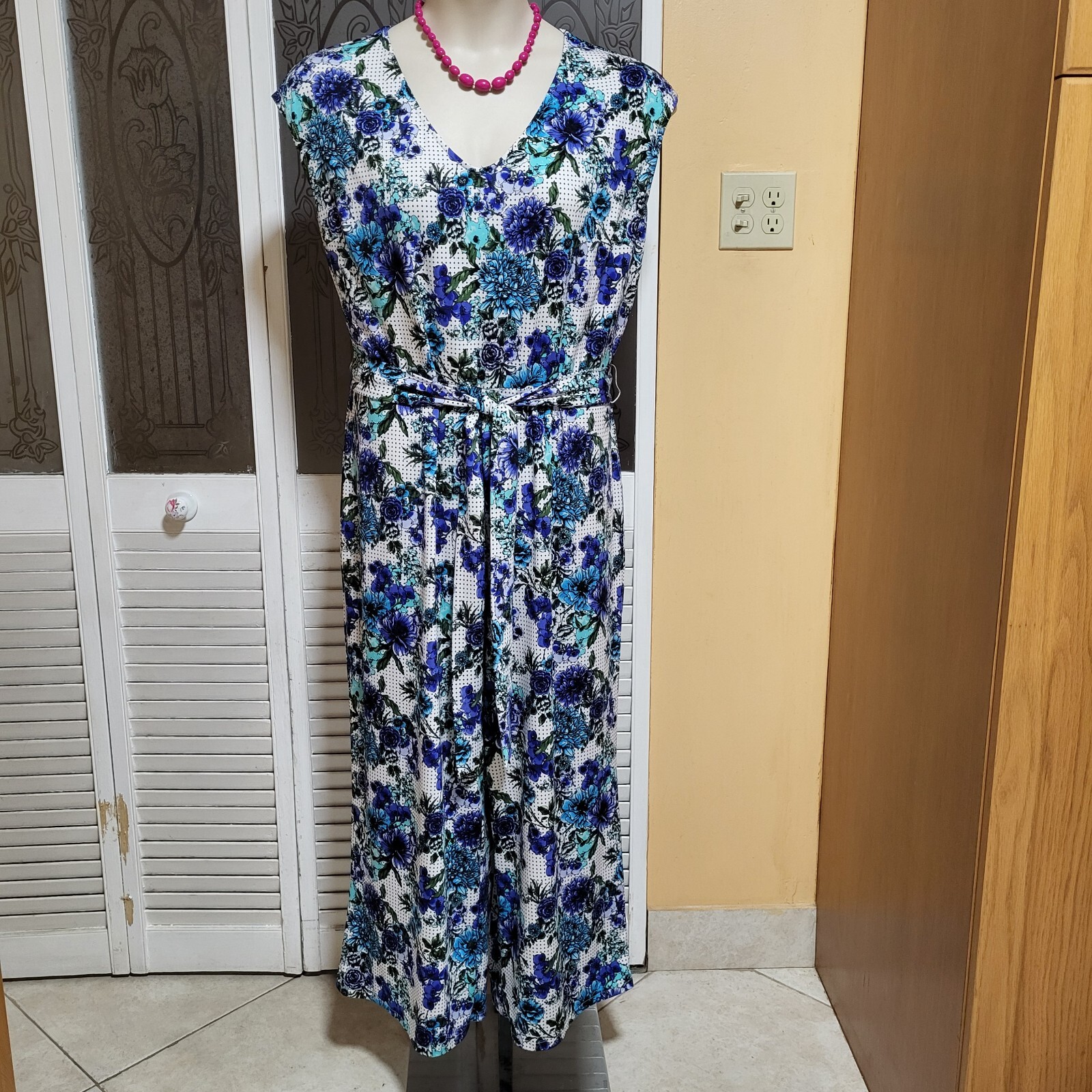 TACERA Ladies Floral Short Sleeve Tie-Waist V Neck Jumpsuit – Size XL