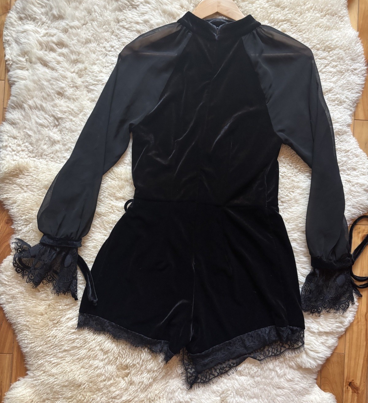 4SI3NNA Black Velvet Lace Short Skort Side Tie Romper Sz S Stunning Sexy Gothic