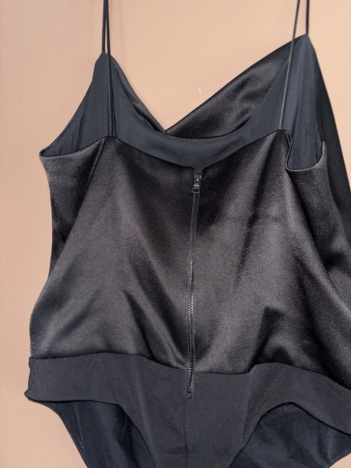 Alice + Olivia Women’s Black Solid Satin Harmon Thong Bodysuit Size Large