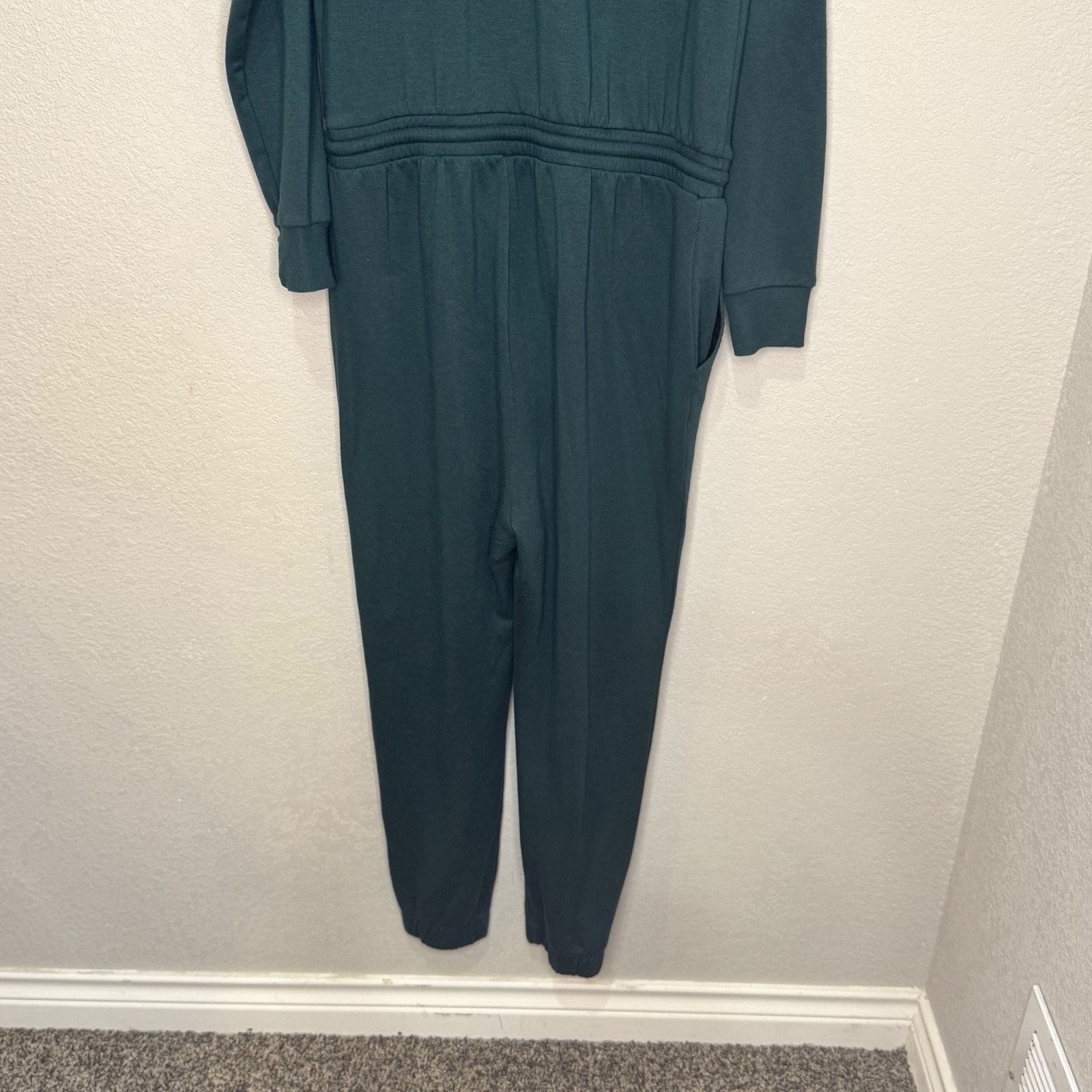 Beyond Yoga Overlapping Fleecw Jumpsuit Large Green Drawstring Waist Pockets