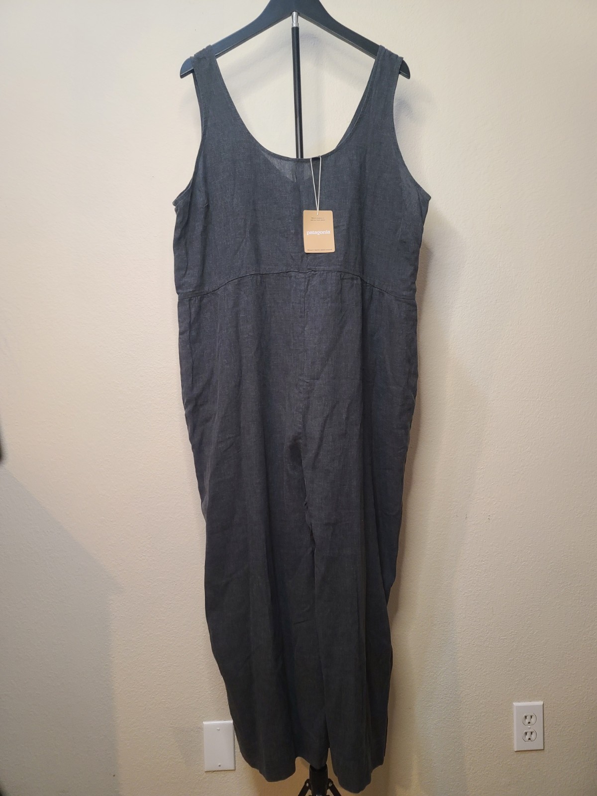 NWT Patagonia Women’s Garden Island Jumpsuit XL Black Hemp Wide-Leg Pockets