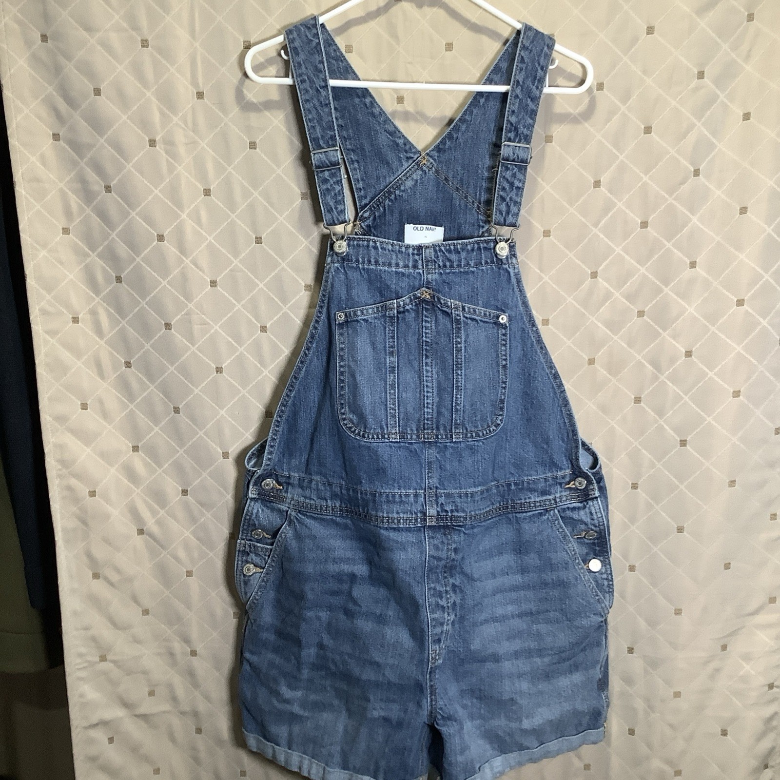 Old Navy Women’s Bib Overalls Blue Denim Shorts Cuffed Romper XL