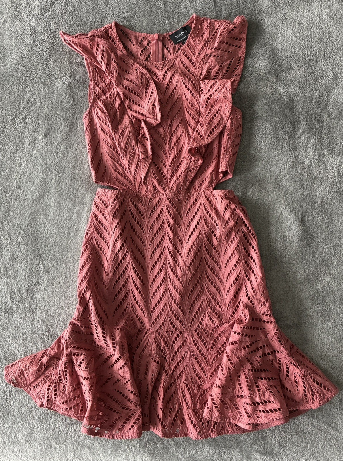 Bardot Pink Chevron Lace Ruffle Cut-Out Romper Sleeveless Round Neck Size XS