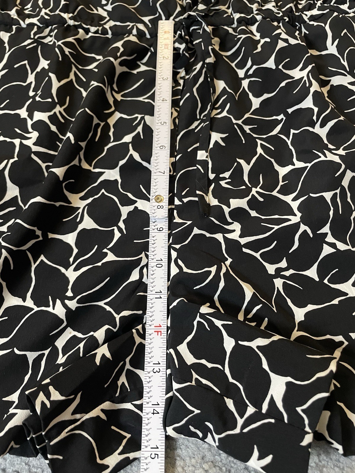Ann Taylor LOFT Leaf Pattern Rompers Sz 14 Black White Drawstring Beach Travel