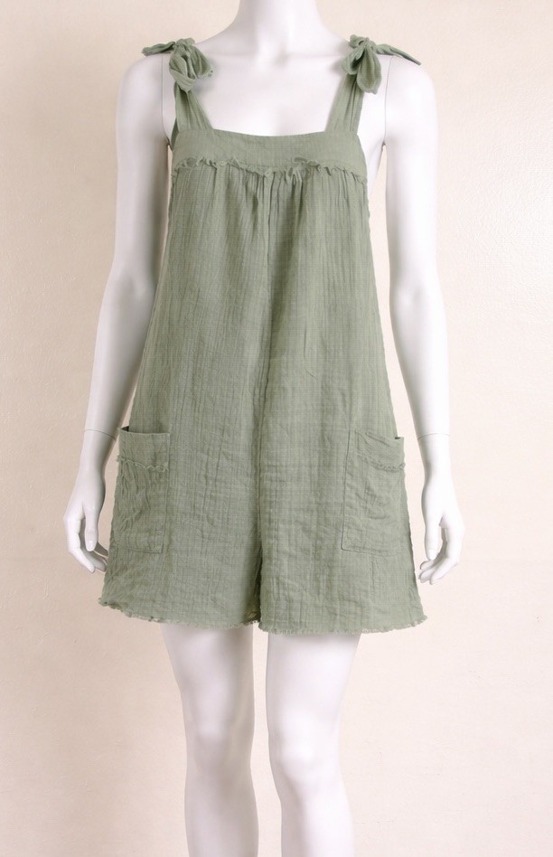 True Craft Women’s Light Green Romper SZ S Textured Adjustable Straps Pockets