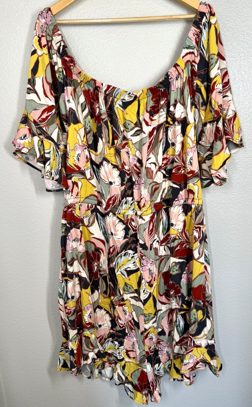 Torrid 3 Stretch Challis Floral Off The Shoulder Ruffle Romper Size 3X Spring