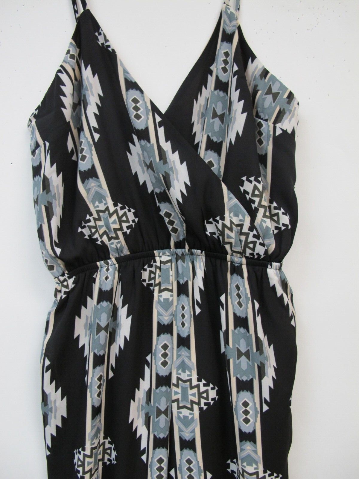 S.H.E Women’s Geometric Print Tapered Leg Surplice Jumpsuit Size XS~L