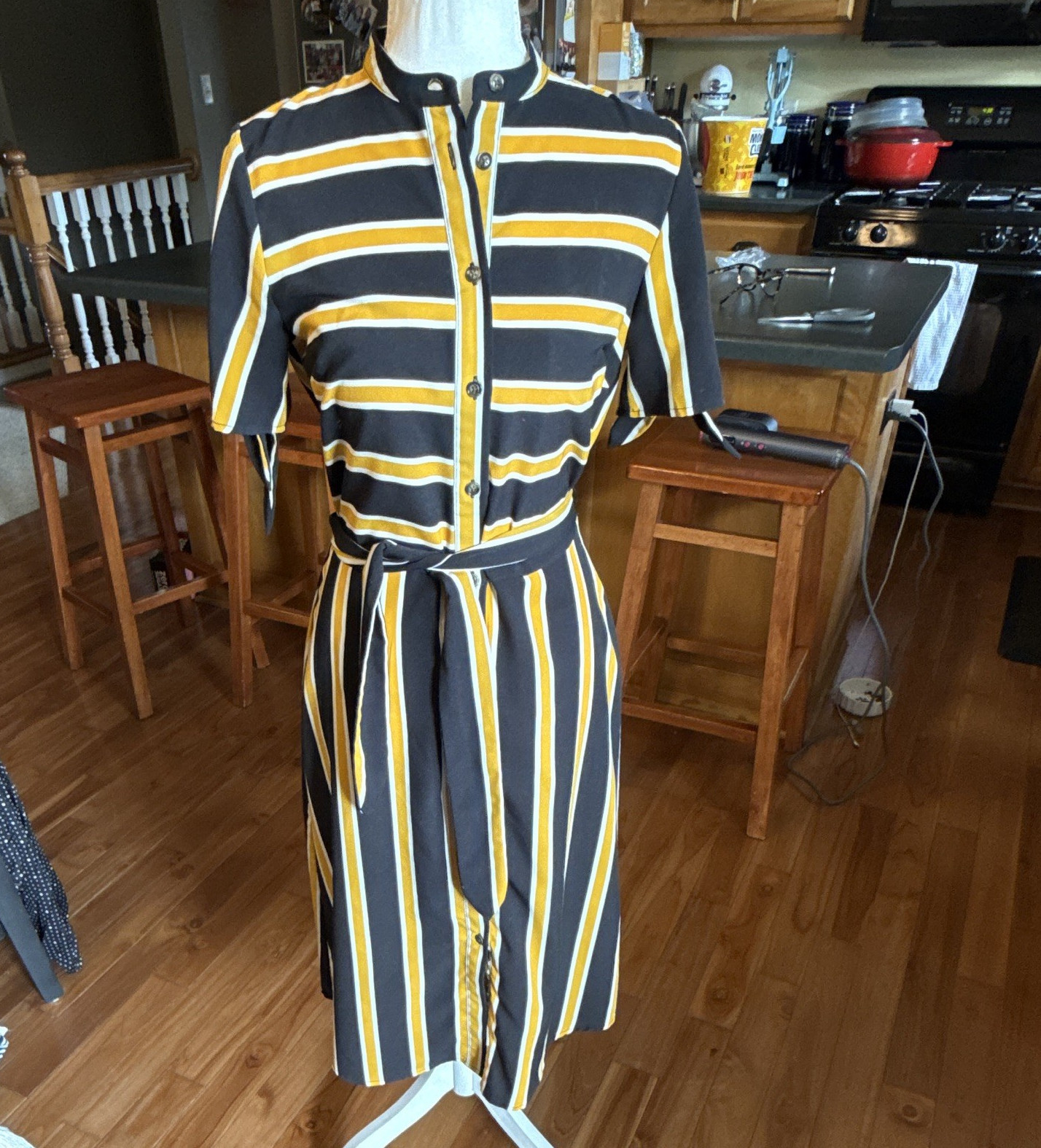 Who What Wear Black/Yellow/White Striped Belted Button-Front Dress Women’s XS