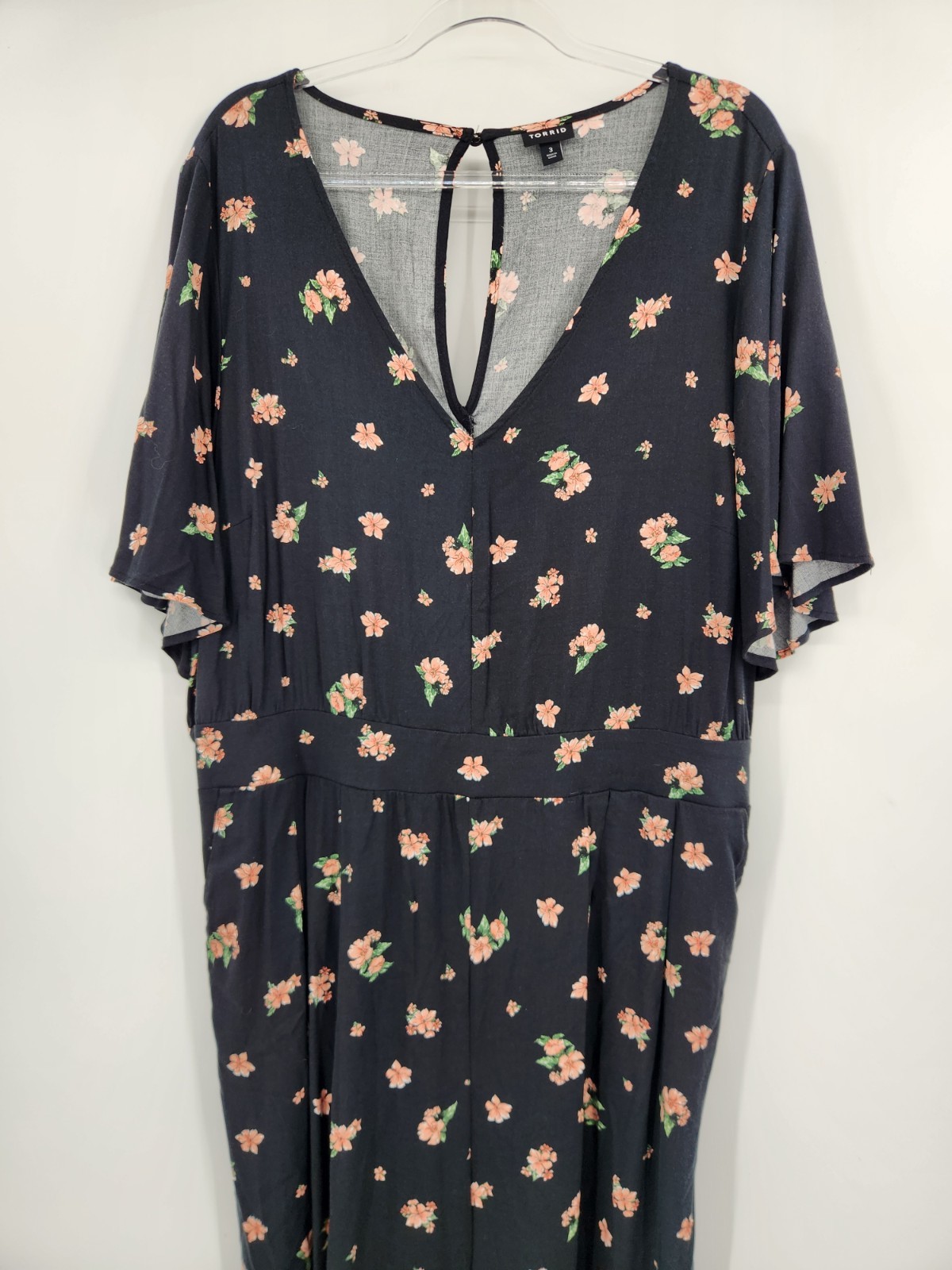 Torrid Stretch Challis Flutter Sleeve Jumpsuit Womens Size 3X Black Floral