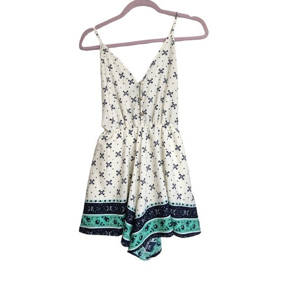 Trac Dressy V- Neck Cream Blue Gold Button Detail Women’s Romper Size S NWOT