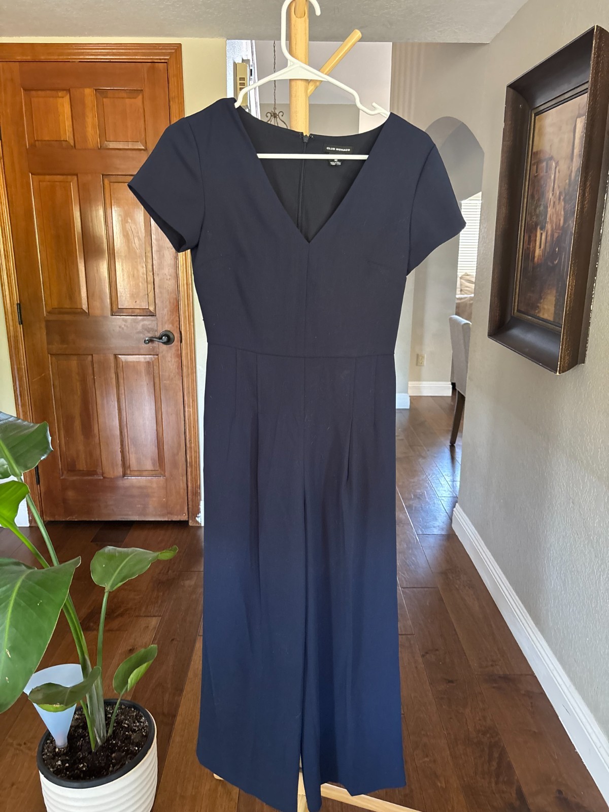 Club Monaco Jumpsuit Size 00 Navy V-Neck Cap Sleeve Wide Leg 100% Polyester
