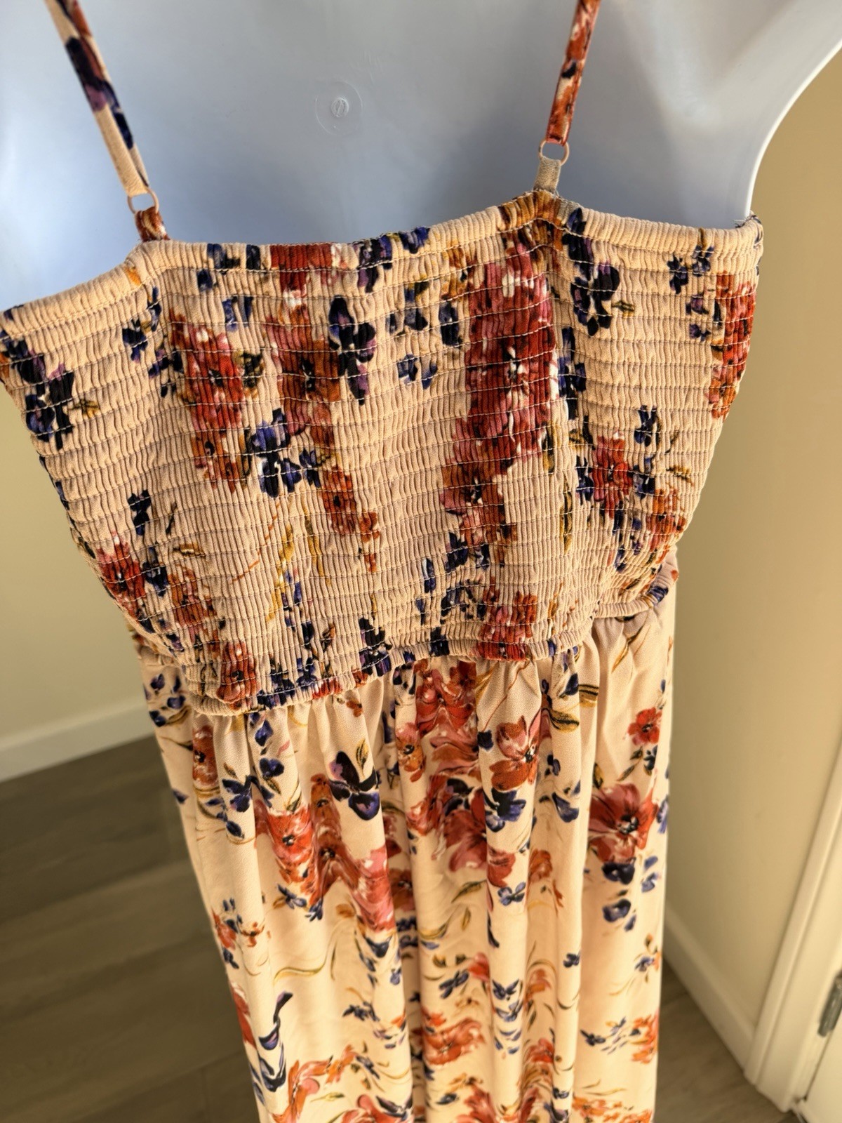 NWT. Xhiliration Blush Flowered Open Wide Leg Jumpsuit With Spaghetti Straps M