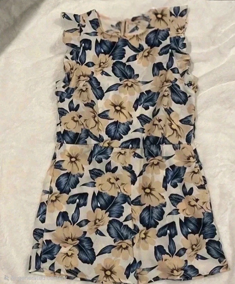 NWOT Floral Romper Size M