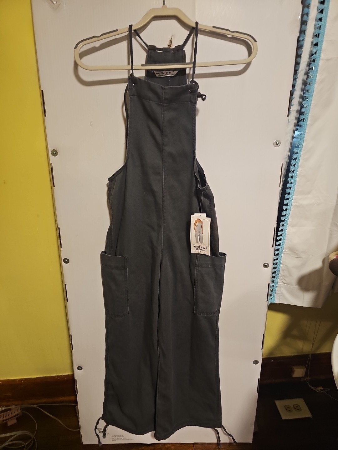 NWT Vanilla Star Junior Size XS One-All Gray Jumpsuit Romper Utility Tie Strap