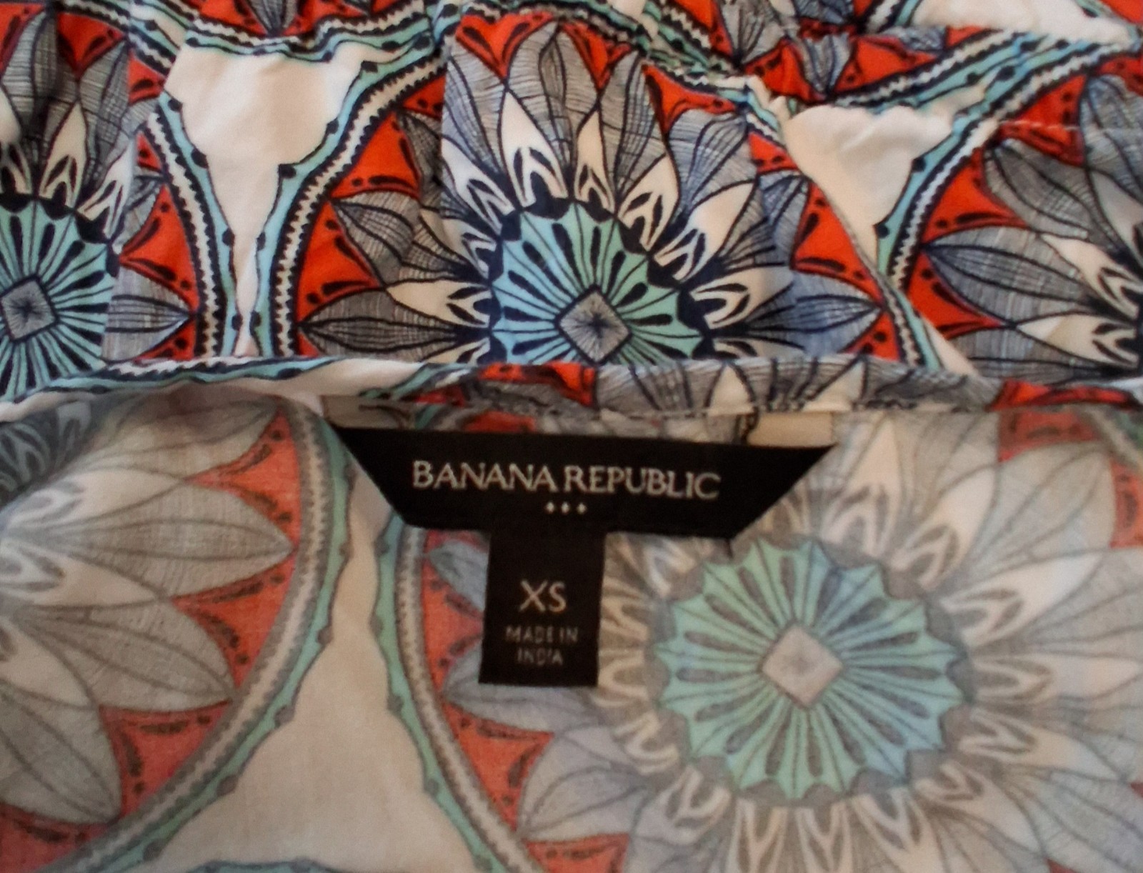 Banana Republic Xs Patterned Boho Romper Silky Sustainable Viscose Resortwear