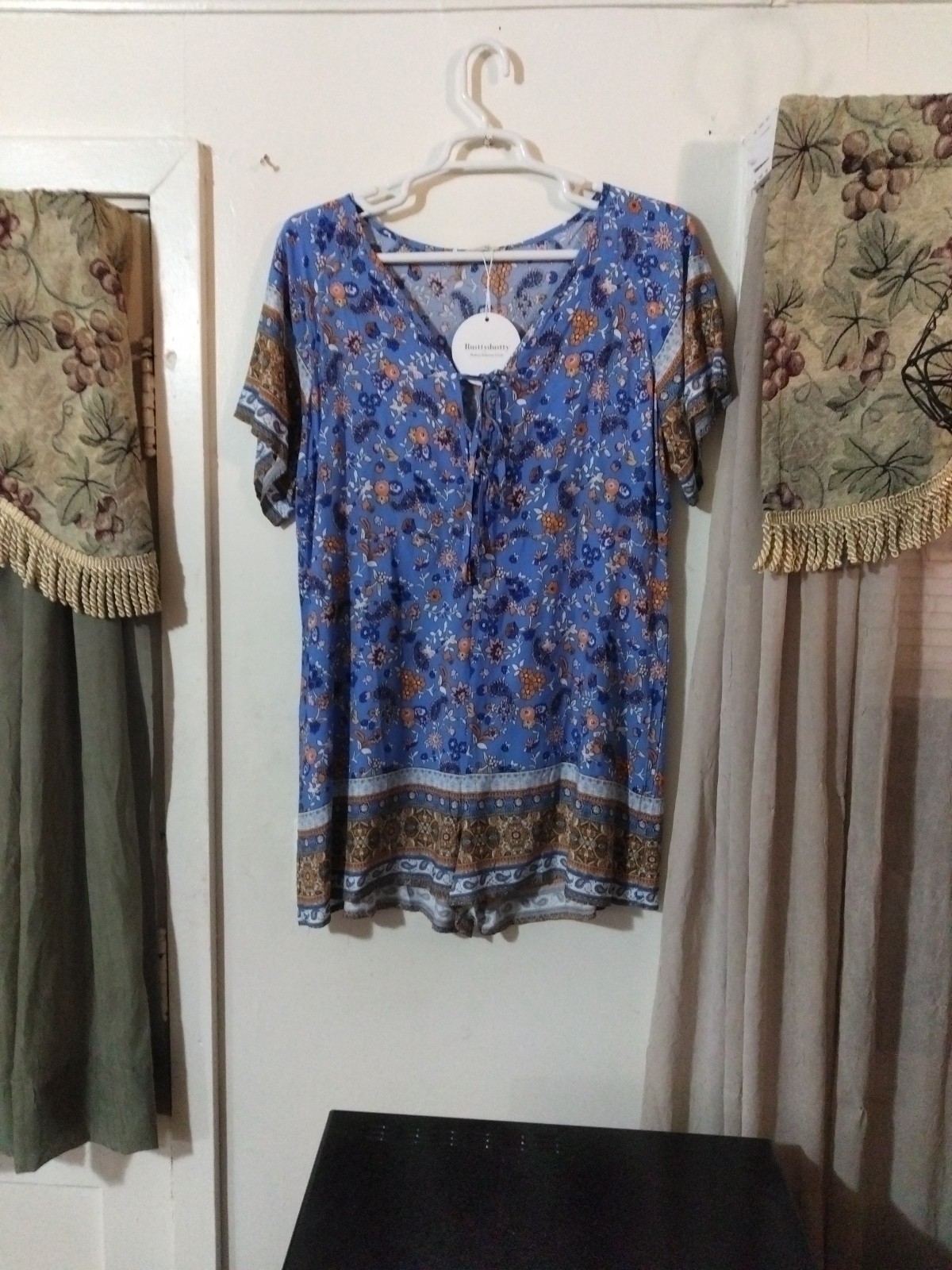 New Rusty Dusty 2X Beautiful Blue With Multi Colors Of Flowers Romper