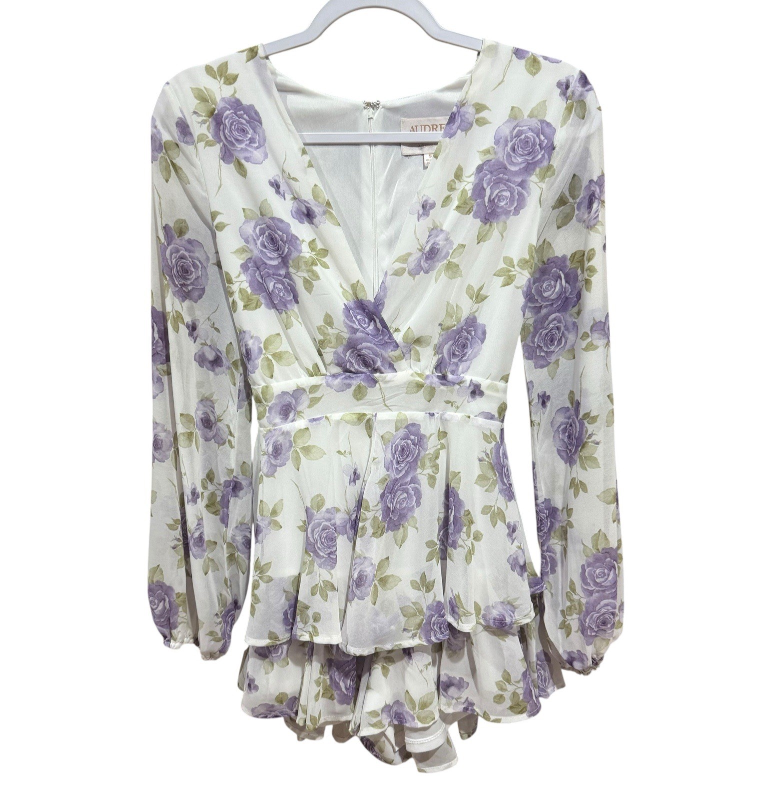 Audrey Parks Francesca’s White Purple Floral Puff Sleeve Romper Size Small EUC