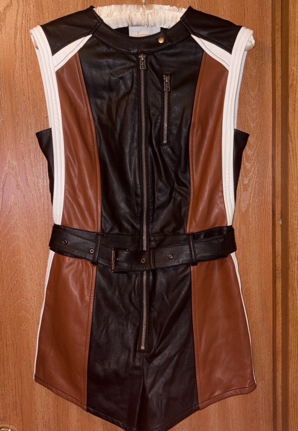 Women’s Anthropologie Sleeveless Faux Leather Belted Micro Romper Size XS