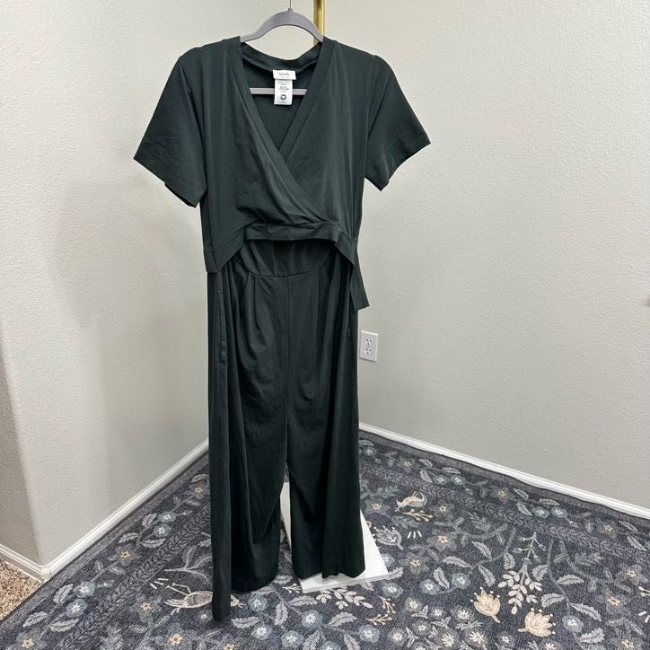 Boob Design Amelia Maternity Nursing Vneck Wrap Jumpsuit Romper Womens sz Large