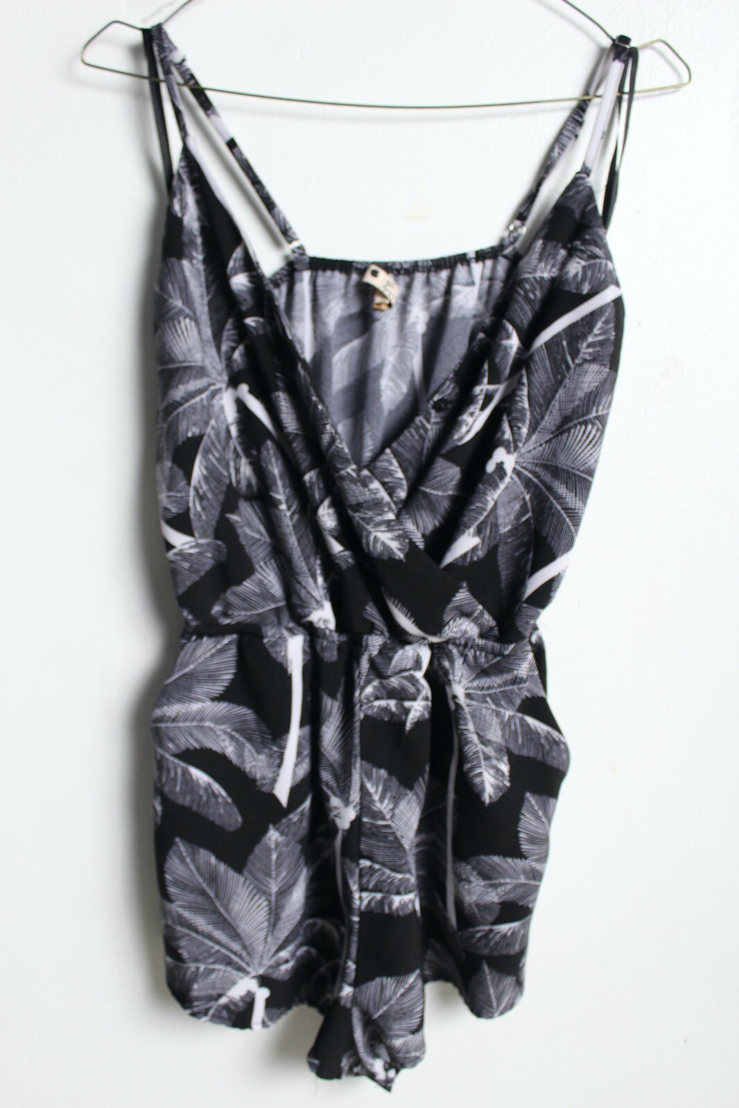 Evie Womens Leaf Print Playsuit – Grey – Size 8 (ZI3)