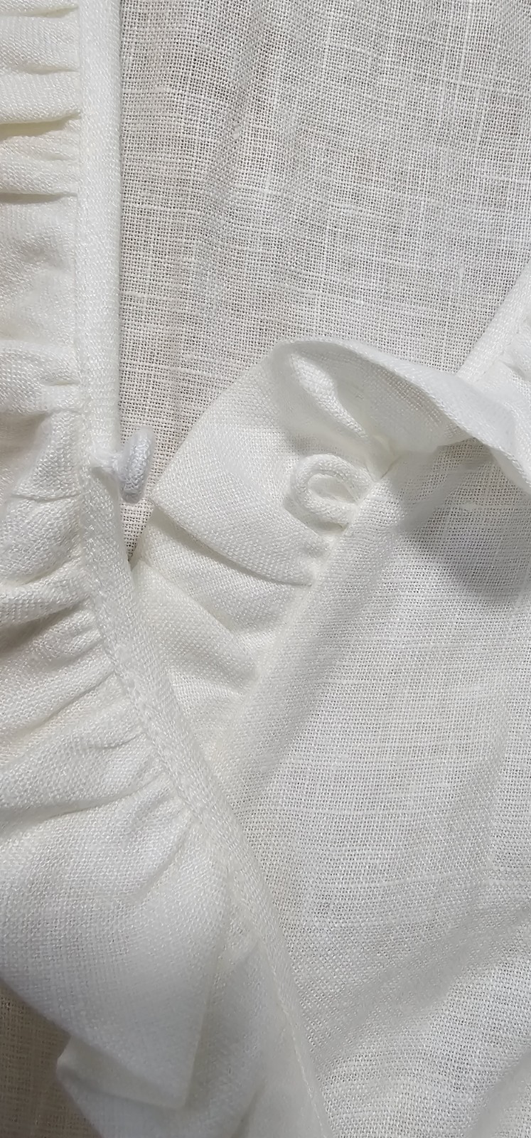 Alexis White 100% Linen Romper Ruffle Trim V-Neck Drawstring Waist Women’s Size