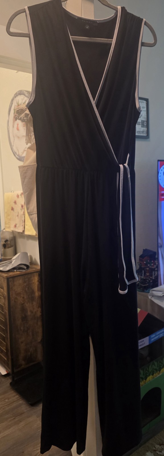 Tahari Black White Sleeveless Wide-Leg V-Neck Tie Jumpsuit 1XL Plus