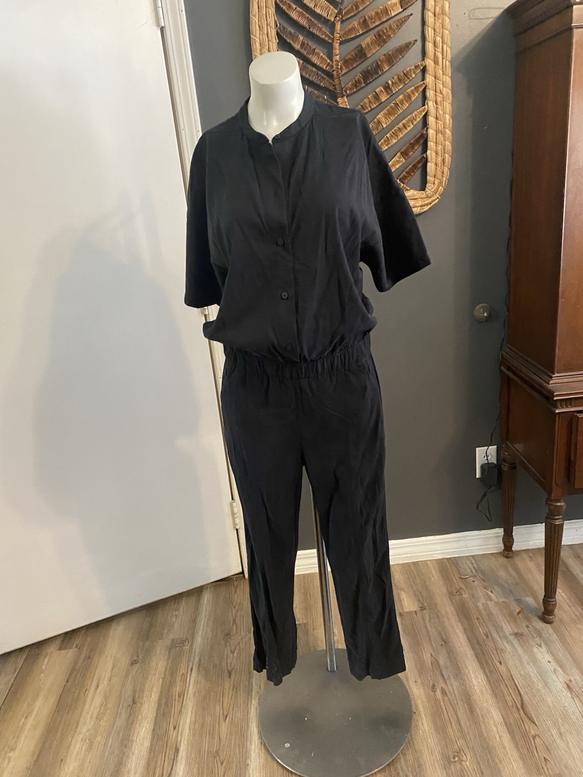 Lululemon Athletica Black Perfectly Poised Short Sleeve Jumpsuit Women’s Size 8