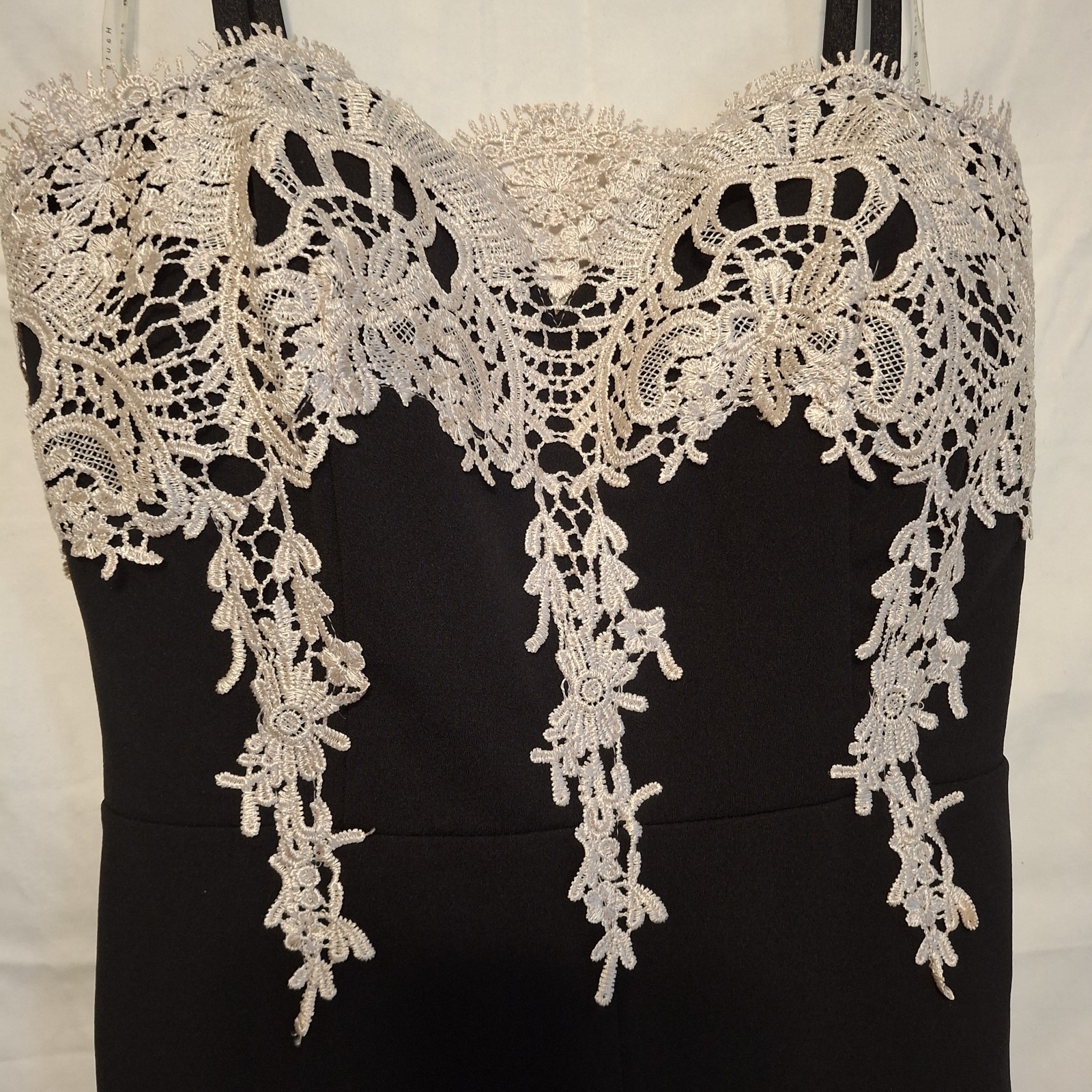 Haute Monde Jumpsuit Black White Women’s Medium Fit & Flare Spaghetti Straps NWT