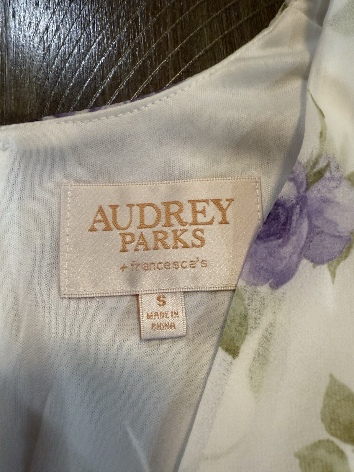 Audrey Parks Francesca’s White Purple Floral Puff Sleeve Romper Size Small EUC