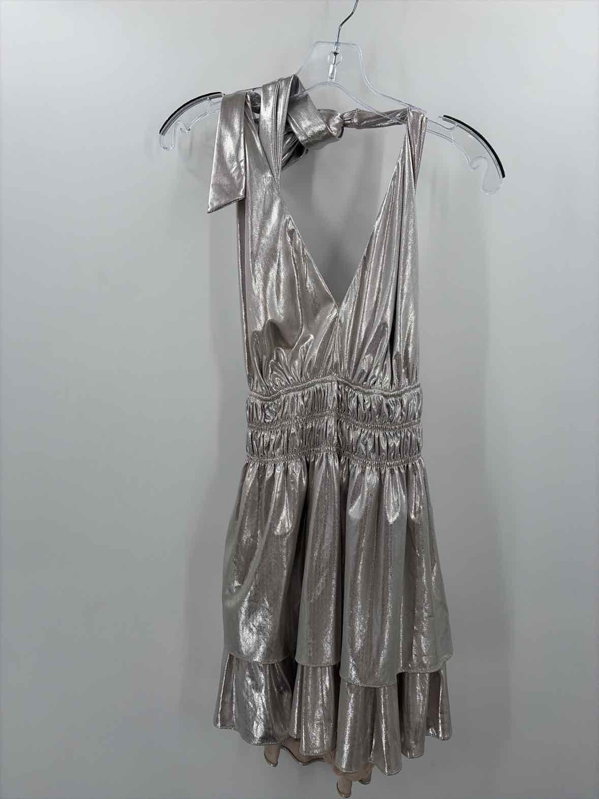 Pre-Owned Mustard Seed Silver Size Small Halter Sleeveless Romper