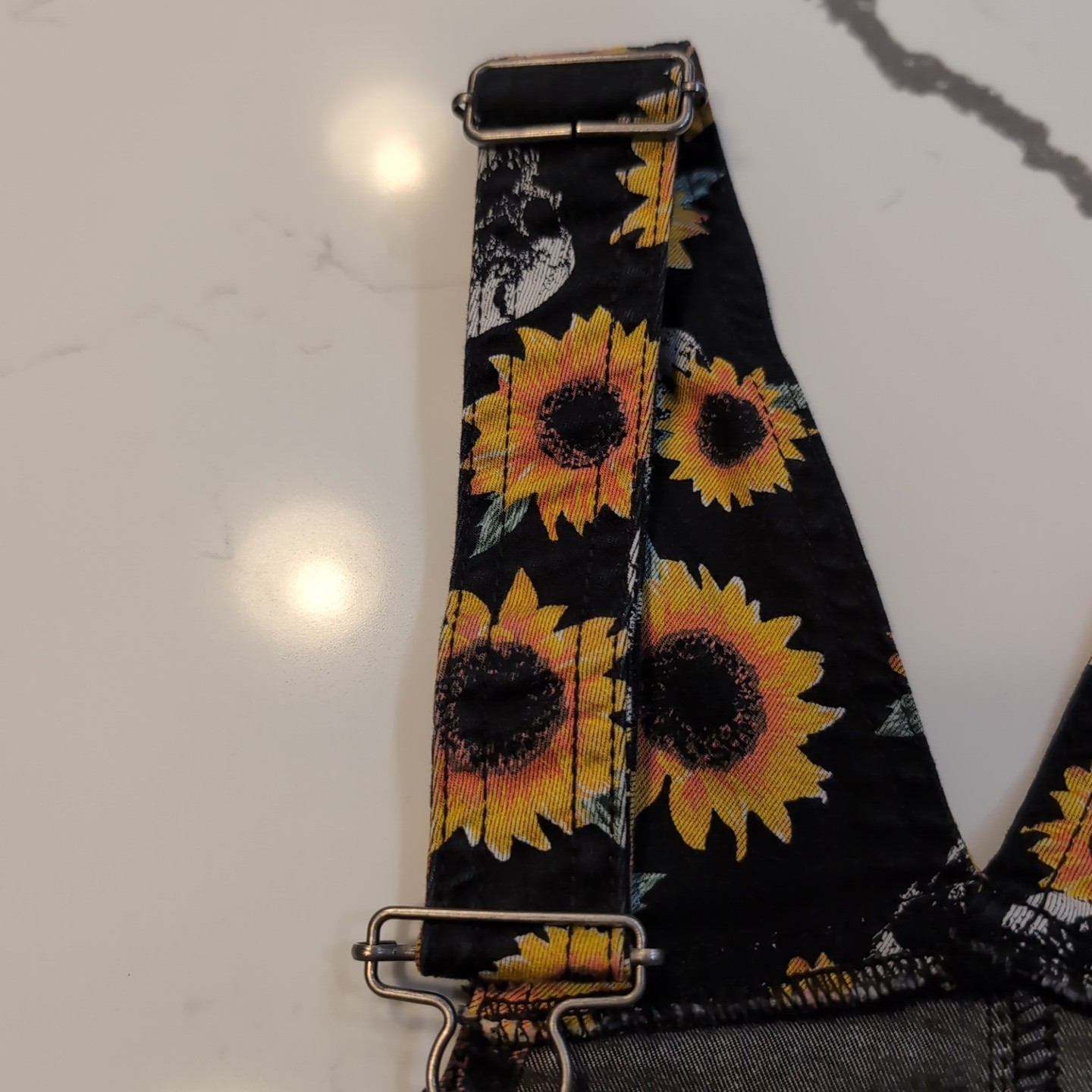 HT Hot Topic Womens Denim Shortall Overalls Small Black Sunflower Skull Print