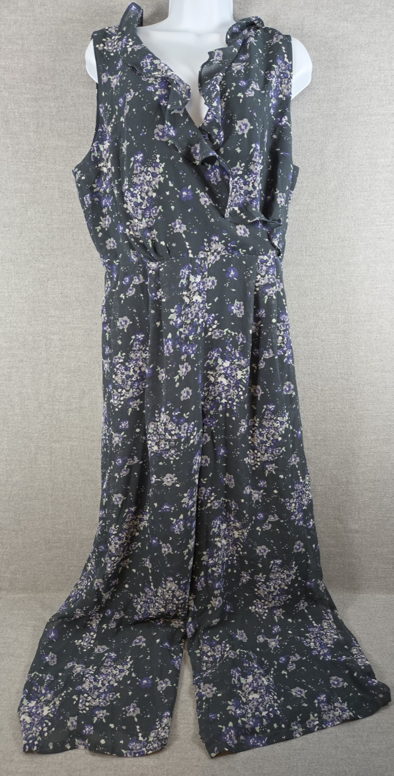 LOFT Ruffle Wrap Jumpsuit 10 Lined Wide Leg Floral Boho Coquette Sleeveless NEW