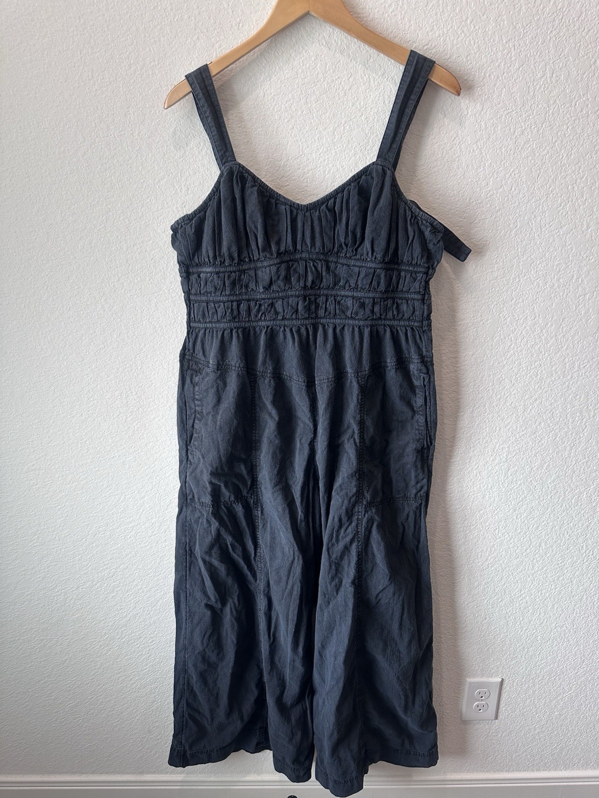 Free People Women’s Large Charcoal Gray Wide Leg Jumpsuit Romper Boho Tie Back