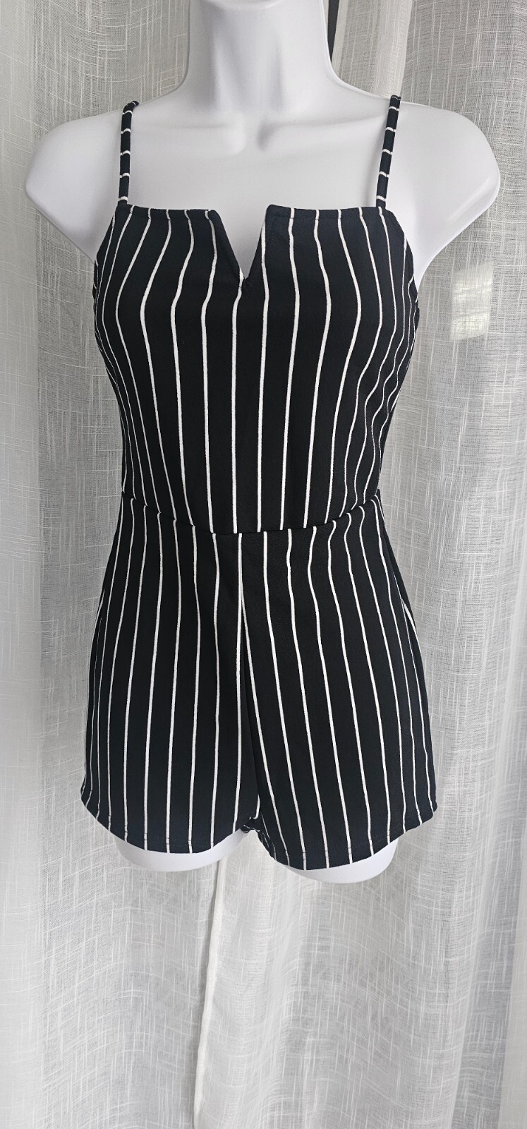 Women’s Striped Cami Romper High Waisted Sleeveless Black Size US 2 NEW