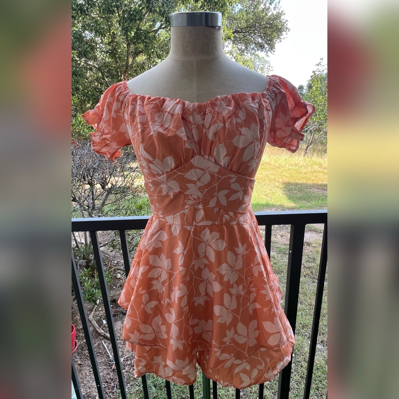 Women’s Size M LYANER Off Shoulder Wrap Tie Back Short Sleeve Ruffle Romper