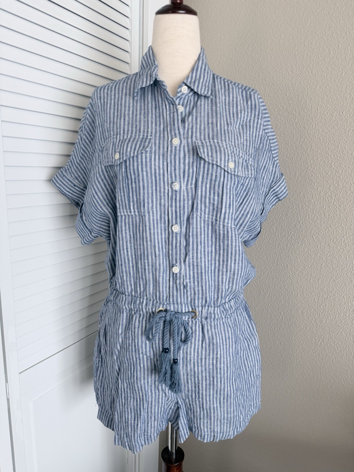 Lauren Ralph Lauren Blue and White Striped Linen Romper Size 8 Petite EUC