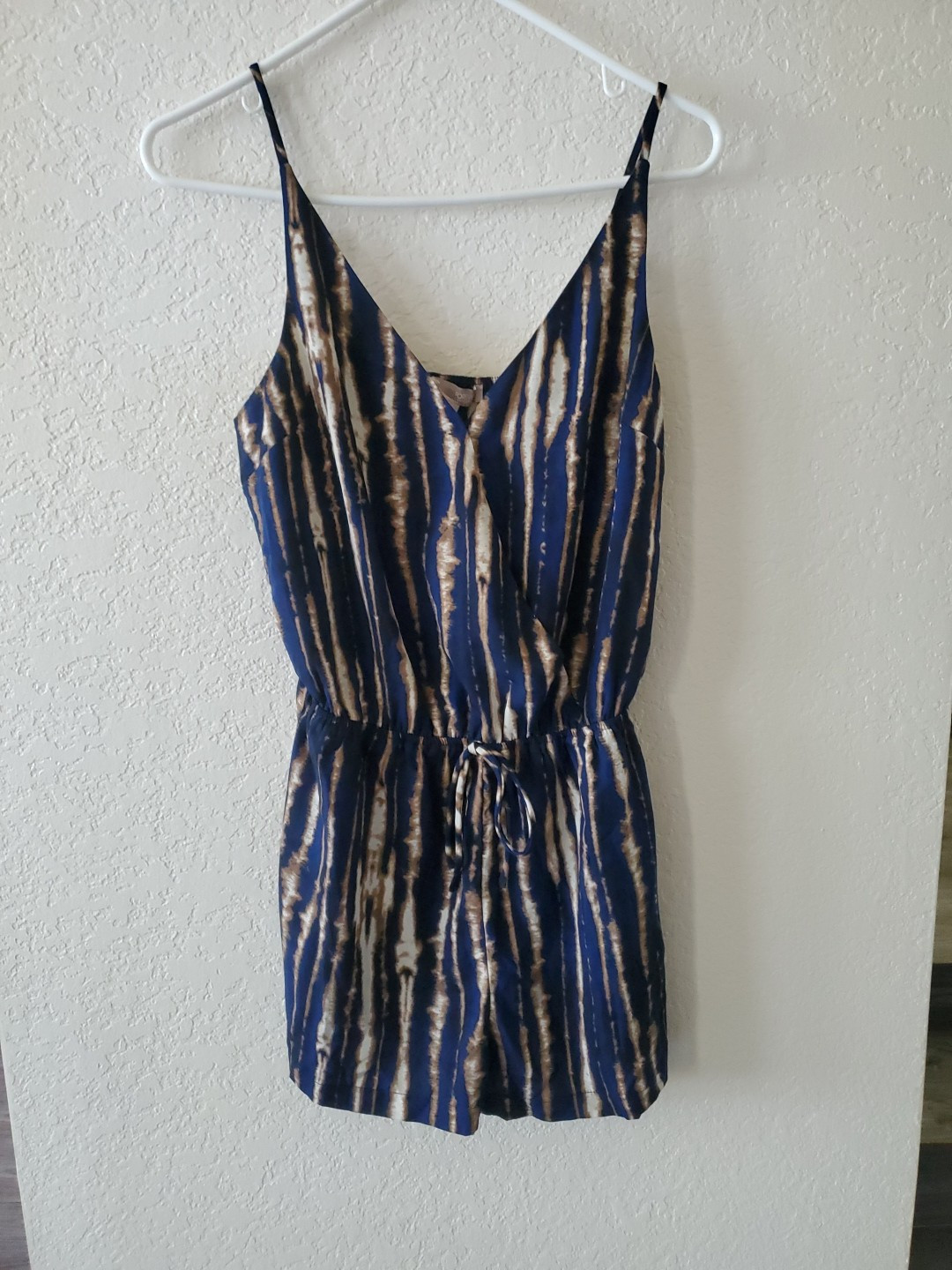 Forever 21 Blue Gold Romper Size M