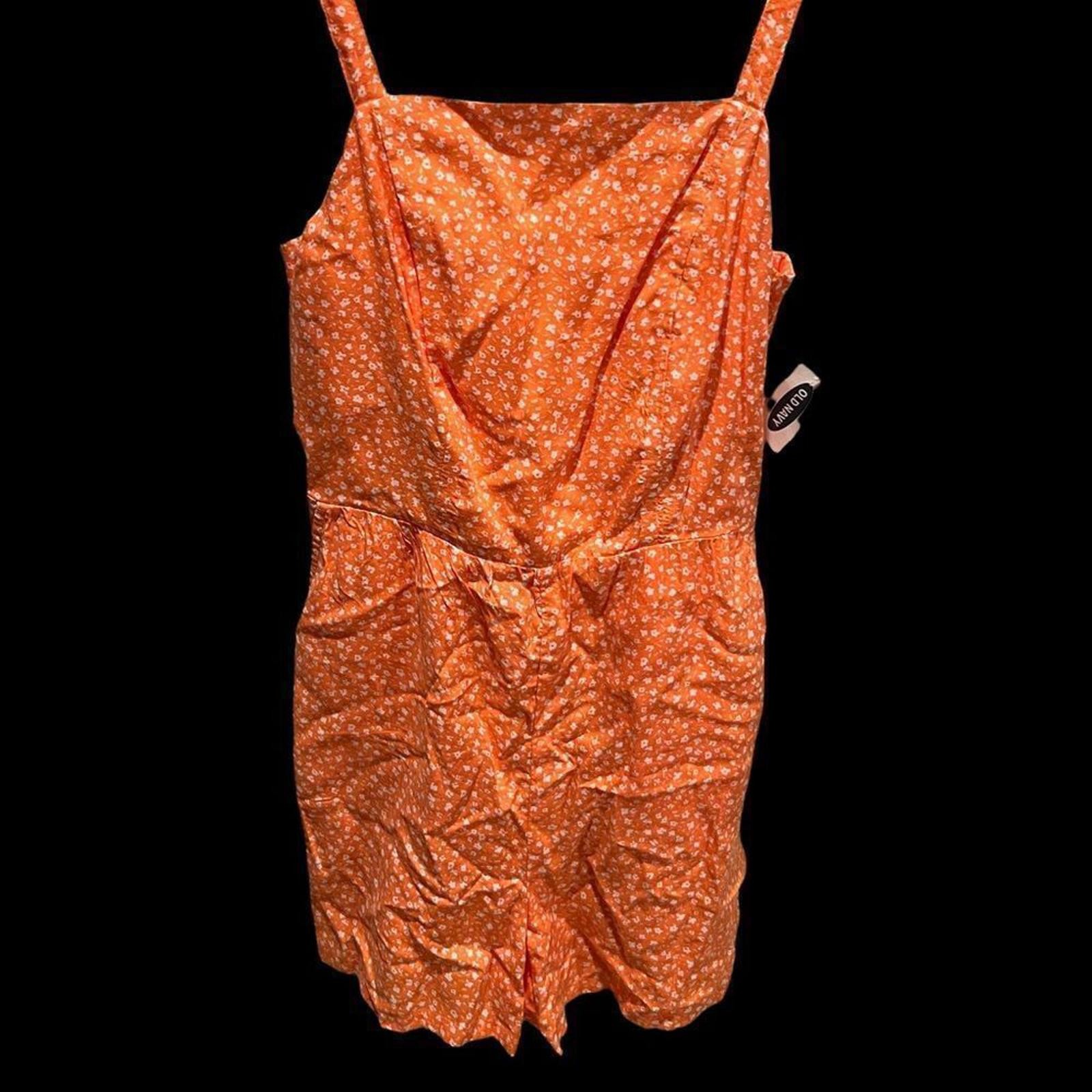 Old Navy NWT small orange & white floral shorts jumpsuit with spaghetti straps