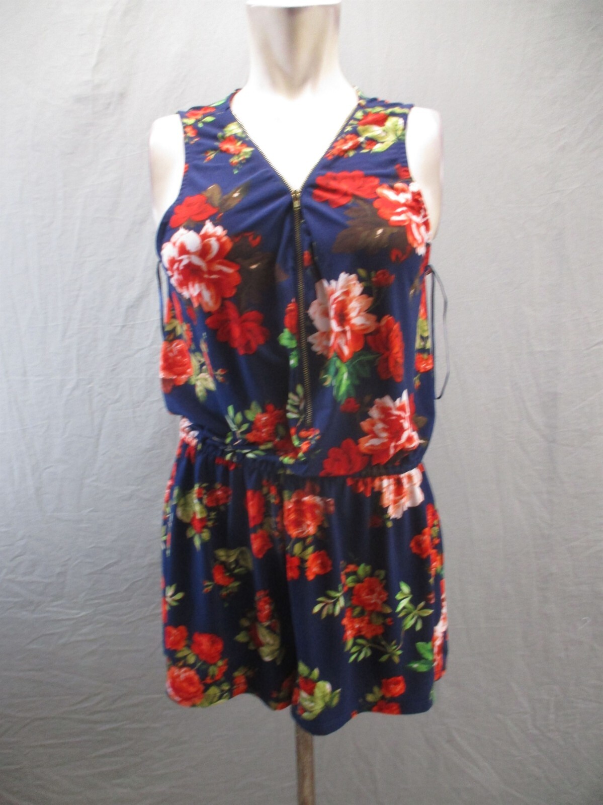Ambiance Size L Womens Multicolor 1/2 Zip V-Neck Sleeveless Stretch Romper 654