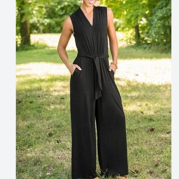 Matilda Jane Women’s Size XL Black Sleeveless Power Pose Jumpsuit *missing belt