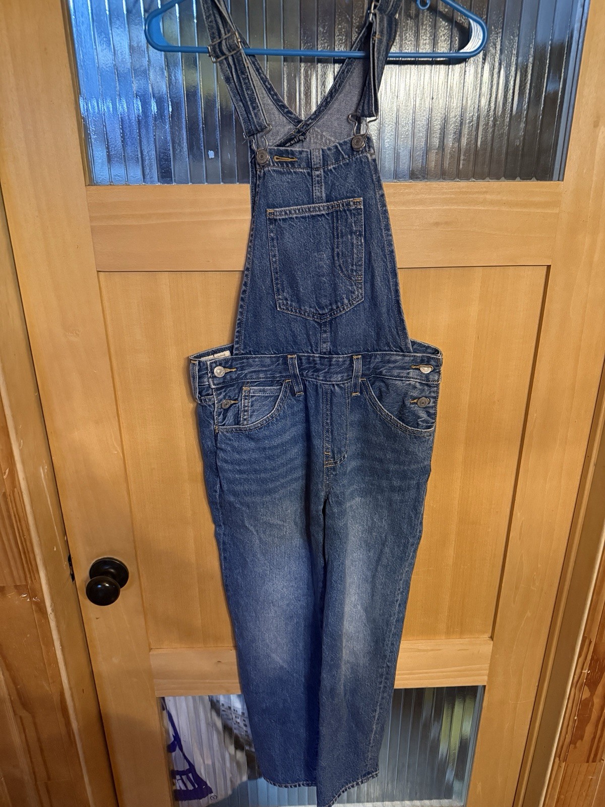 Vintage Levi’s Women’s Size Small Blue Denim Straight Leg Cropped Overalls