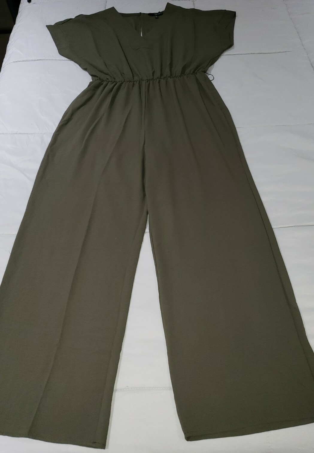 Fred David Women’s V-NECK Wide Leg Jumpsuit Size L NWT