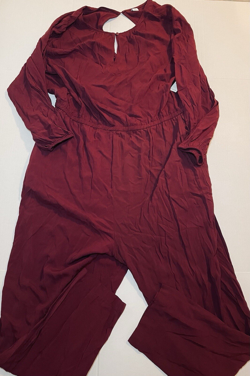 Old Navy Women’s Red Viscose Keyhole Jumpsuit XL Mid Length Wide Leg NWT
