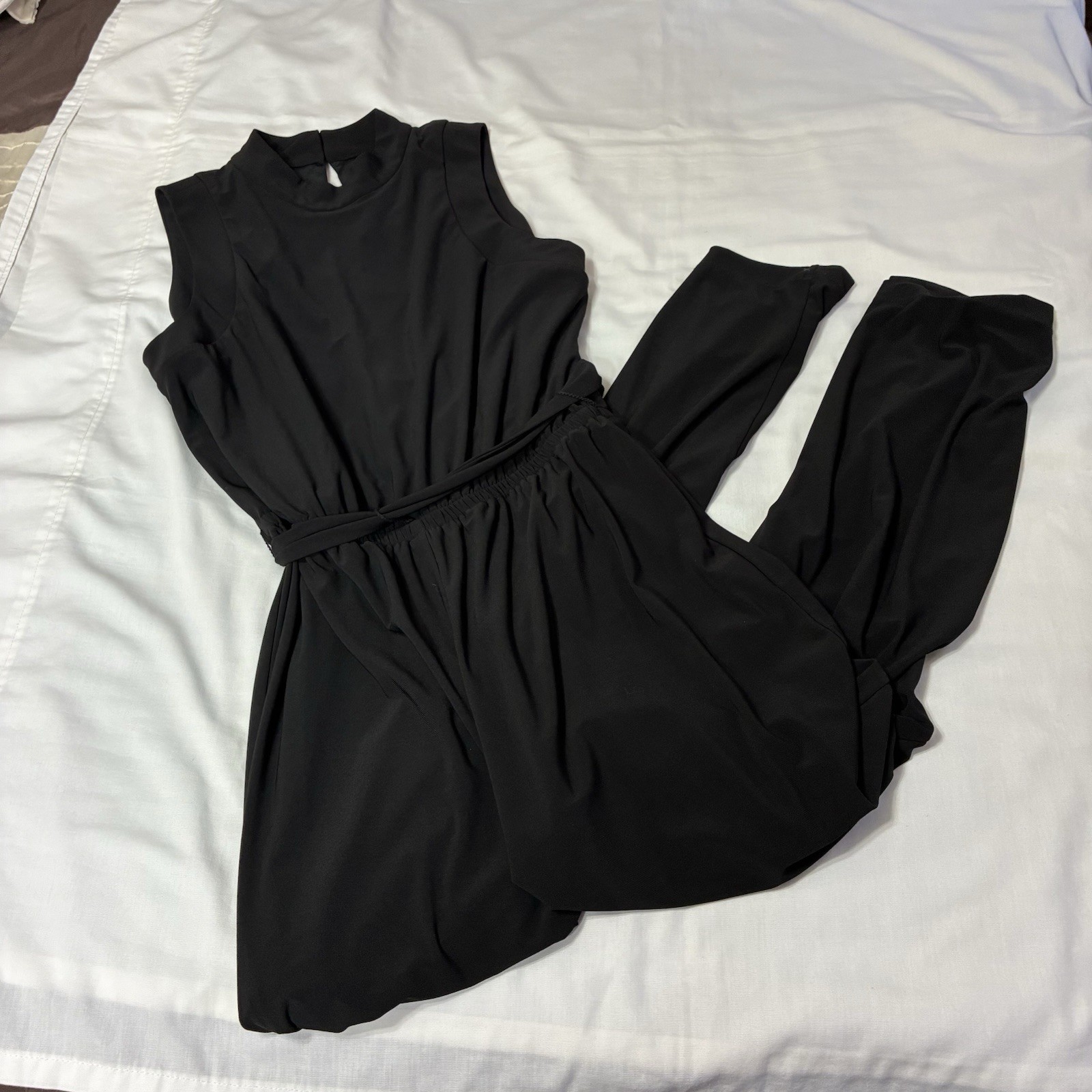 Emma & Michele Mock Neck Cap Sleeve Draped Belt Black Sz M Keyhole Back Jumpsuit