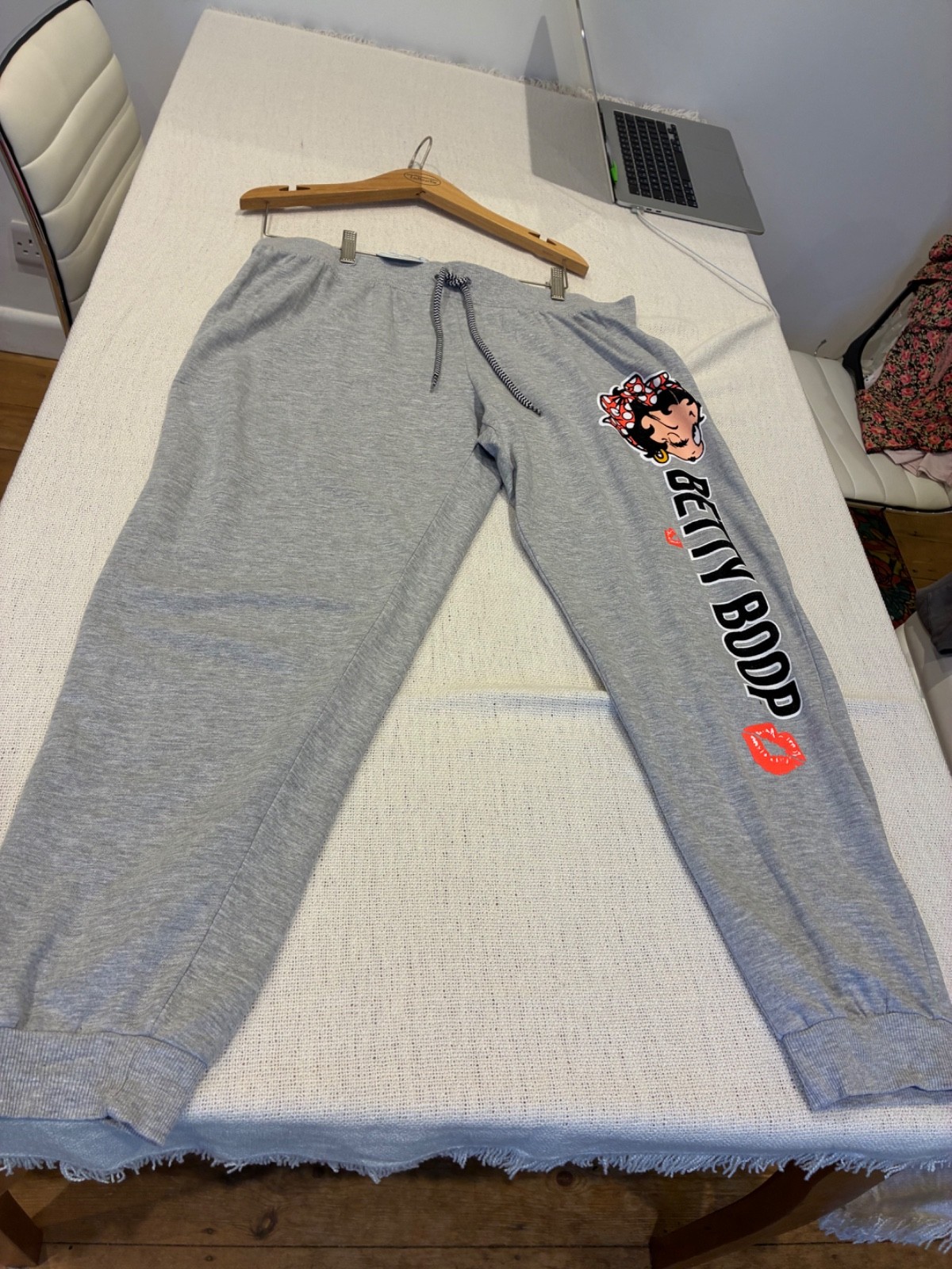 BNWT Betty Boop Girl Power adorable rare Pyjama Loungewear Set Grey/Blue XL