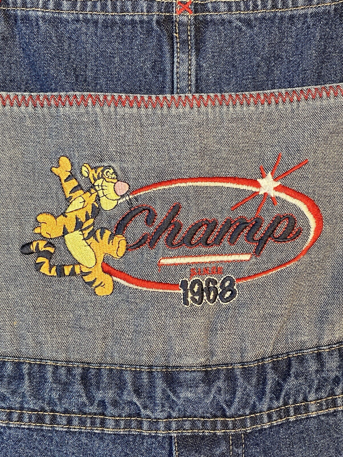 Vtg y2k Main Street Disney Champs 1968 22w/24w short overalls denim tigger pooh