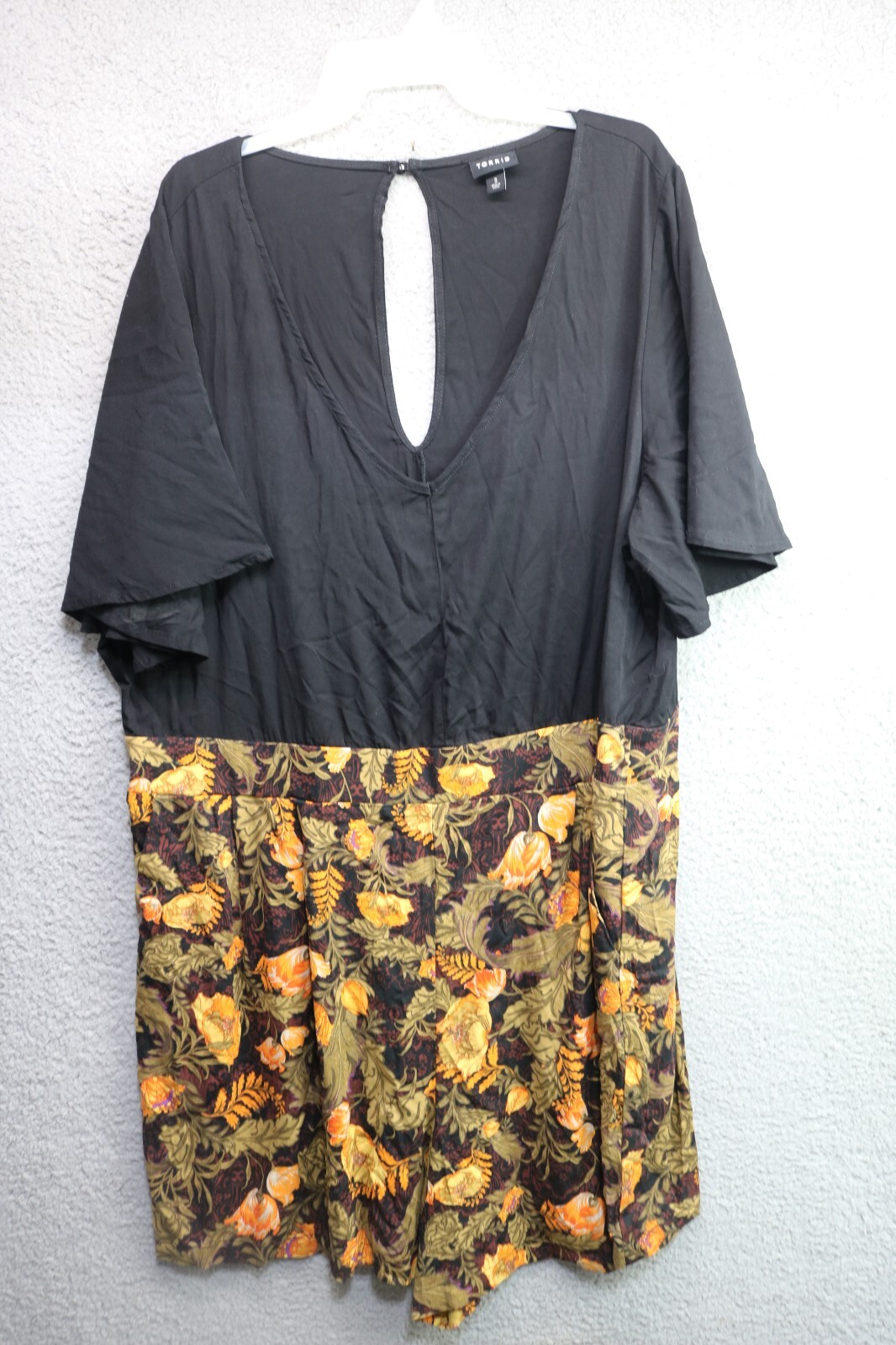 Torrid Black Floreal Challis Romper-Size 3-Flutter Sleeves-Pockets